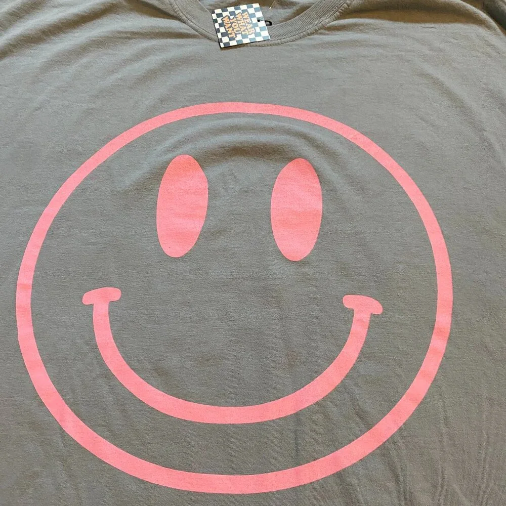 The World Needs Your Magic Oversized Tee in Stone Grey L/XL - Picture 4 of 4